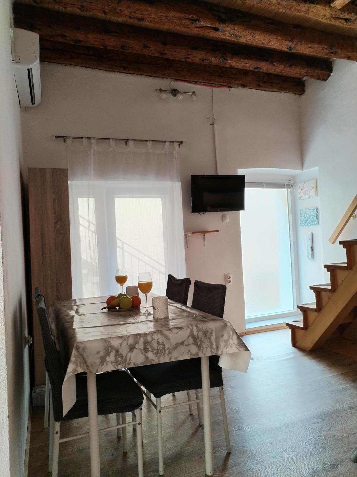 Ema Apartment Prvic Sepurine Luaran gambar
